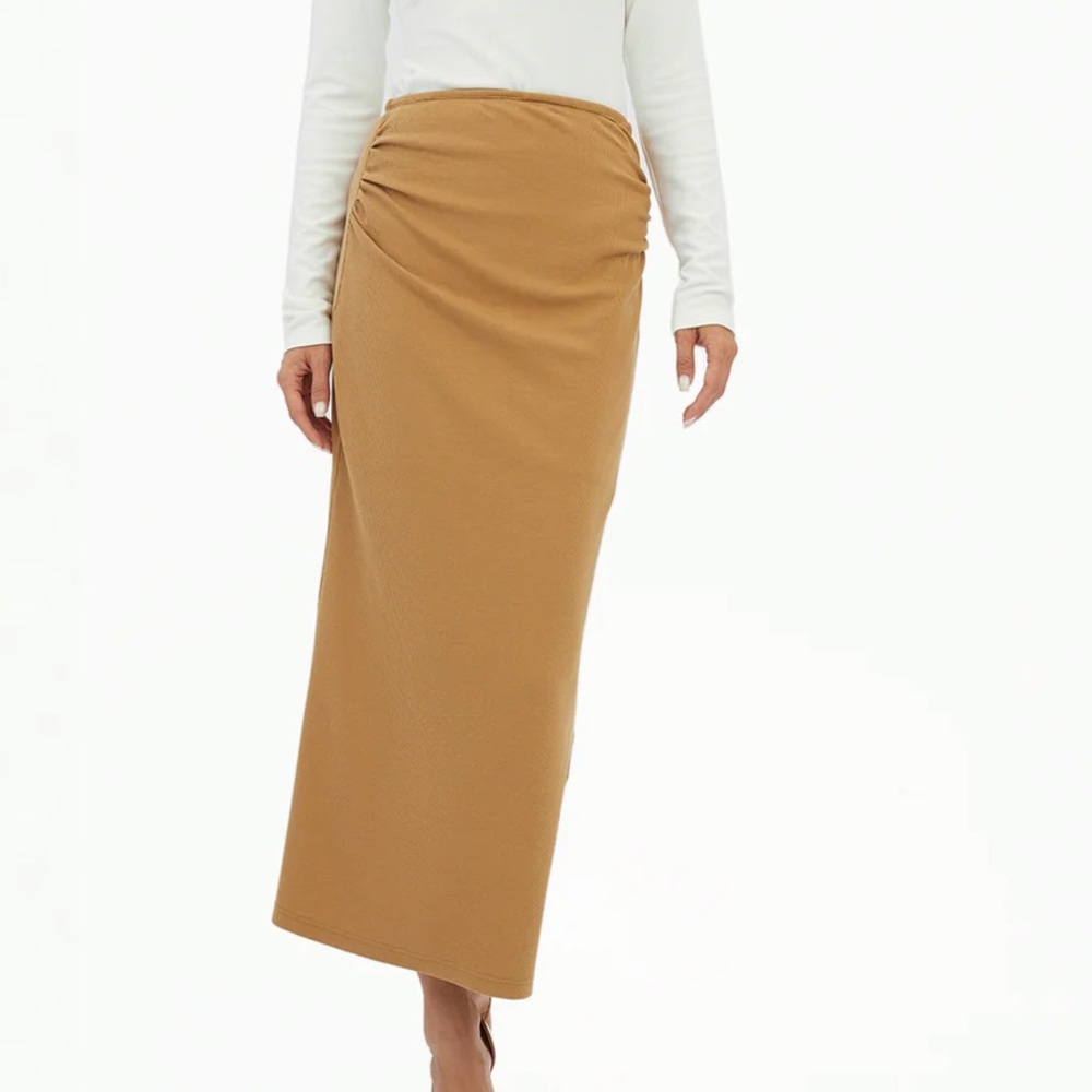 Nwt 88.00 express side ruched skirt size medium